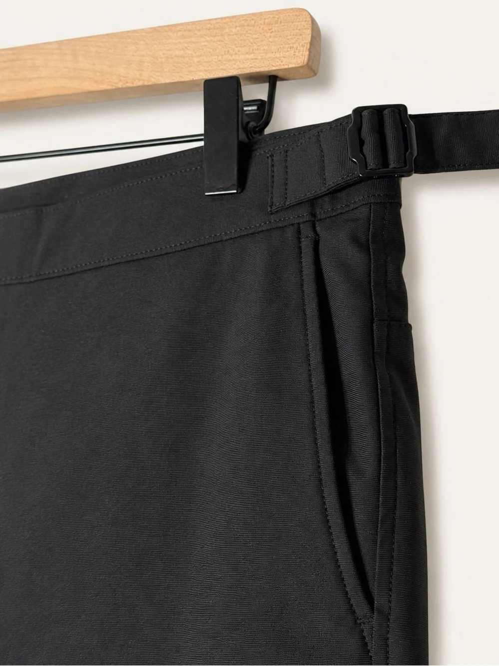 G/FORE Men's Black Athletic Shorts